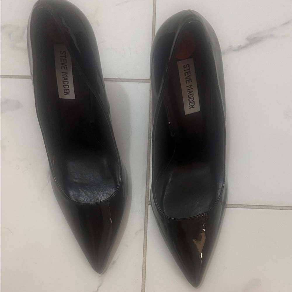 Steve Madden Glossy Black Heels